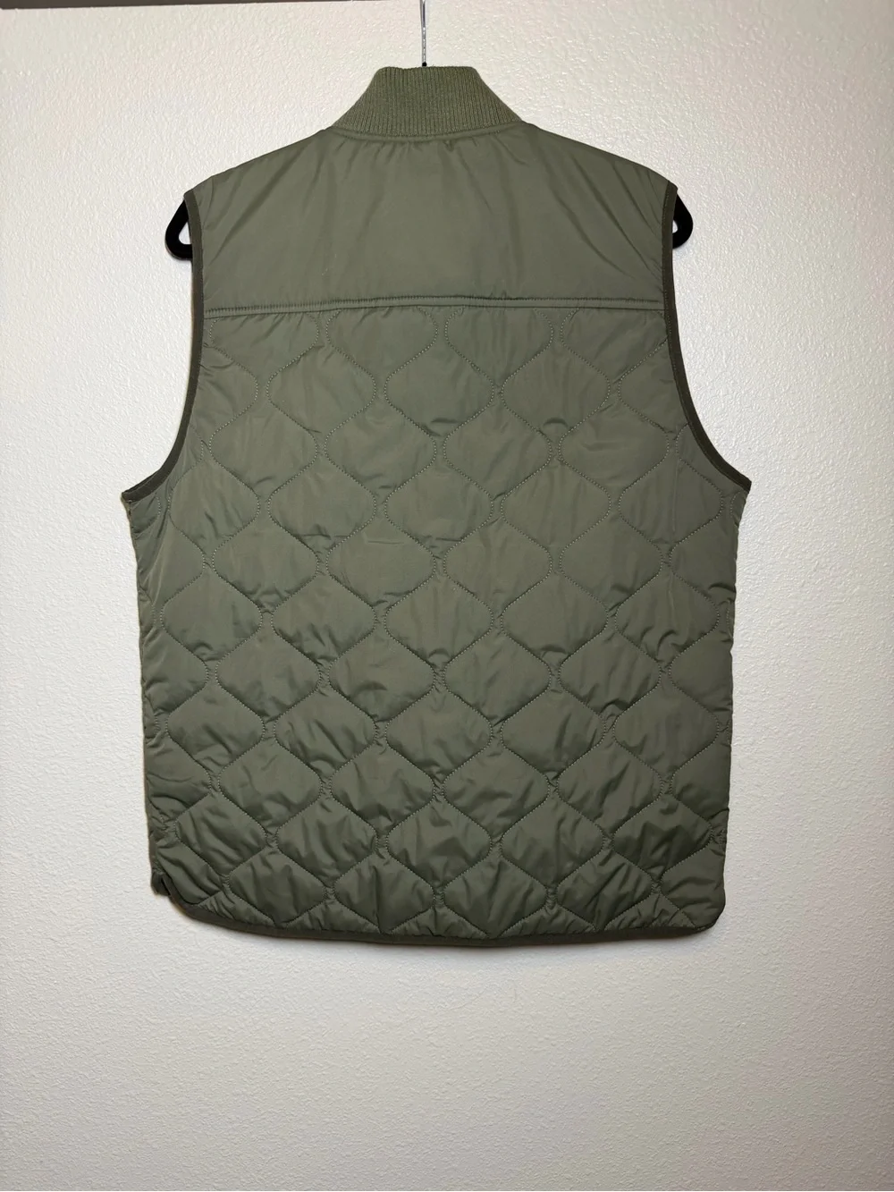 Quilted Olive Green Men's Vest Land’s End utility Sz small 34-36 primaloft zip